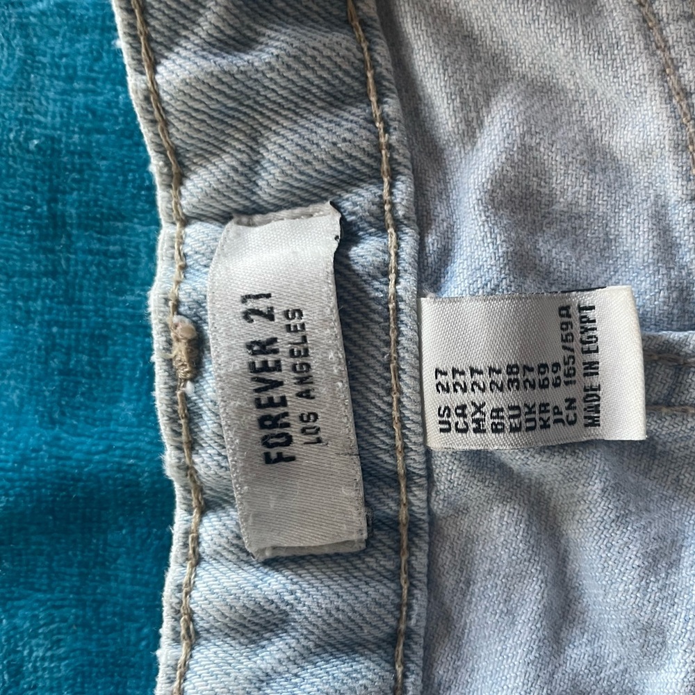 Forever 21 ripped jean shorts